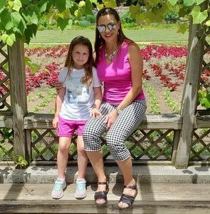 Meet your Posher, Lori